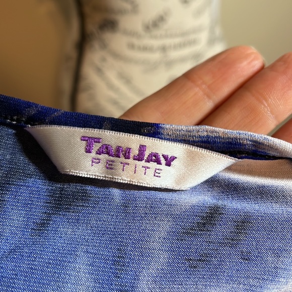 Women’s 3/4 sleeve top - Picture 6 of 8